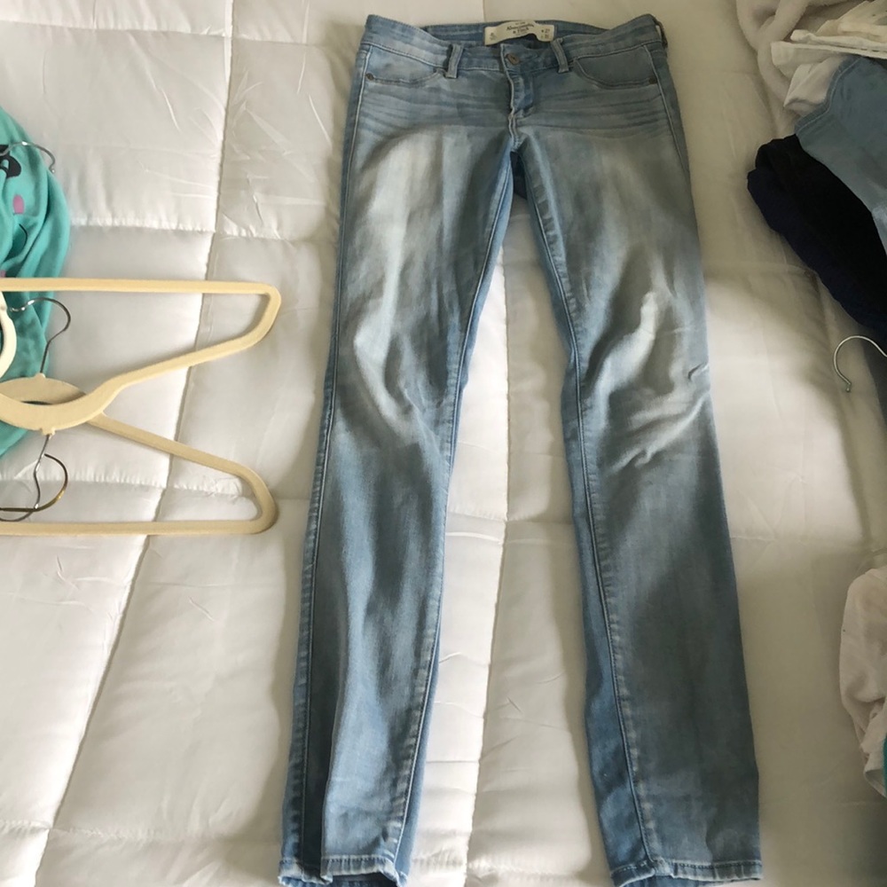 Light wash jeans
